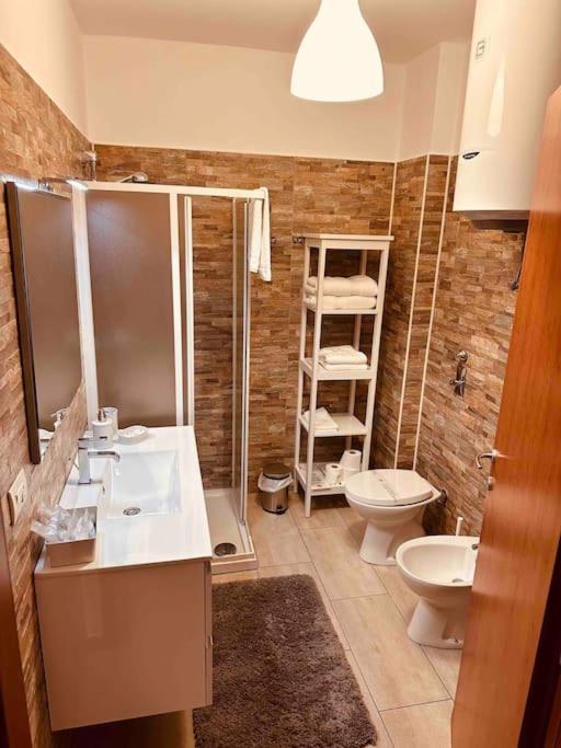 Malu Apartment Peschiera Borromeo Luaran gambar
